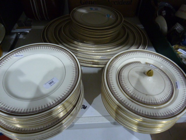 Solionware part dinner service including meat platters, dinner plates, side plates, etc and a - Image 2 of 5