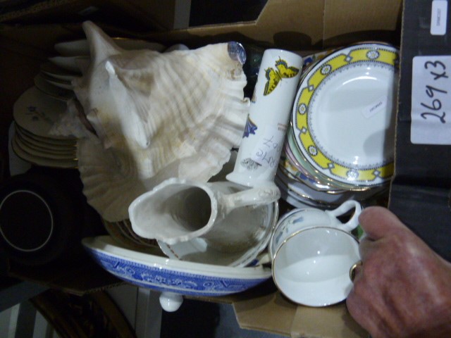 Quantity of ceramics including a Royal Albert part tea set 'Gossamer', a large conch shell, - Image 2 of 2