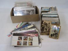 Collection of mixed postcards on various subjects, mainly modern (3 boxes)