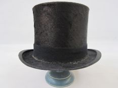 Top hat marked Austin Reed, Regent StreetCondition ReportApprox 53.5 cm inner circumference