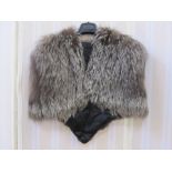 Vintage fox fur capeCondition ReportInside stitching is all intact.  No evident rips, tears or