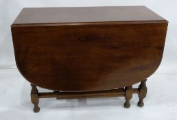 20th century mahogany drop-leaf table