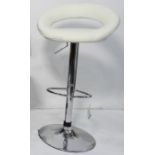 Modern breakfast chair with cream leather seat, chrome base