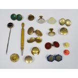 Quantity of gold and gold-coloured dress studs and cufflinks to include a pair of 18ct gold dress