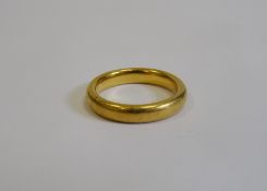 22ct gold wedding ring, 7.4gCondition ReportSome very light surface scratches. Size M