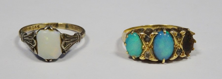 18ct gold and turquoise opal set three-stone ring (one stone missing), 4g approx total and a 9ct