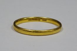 22ct gold wedding ring, 2.1g approx the ring size is 7 or between N and O Condition Reportthe ring