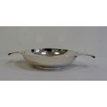 Mappin & Webb silver two-handled circular quaich, Sheffield 1912, 2.4oz