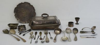 Small quantity of plated ware to include sugar bowl, tray, assorted flatware, etc