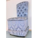 Blue foliate patterned bedroom chair by Seetall