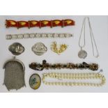 Quantity of costume jewellery to include agate and turquoise oval brooch, Indian brass box and other