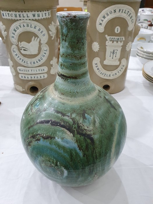 20th century studio pottery Pru Green Alvingham pottery vase, drilled with a hole for conversion - Image 4 of 23