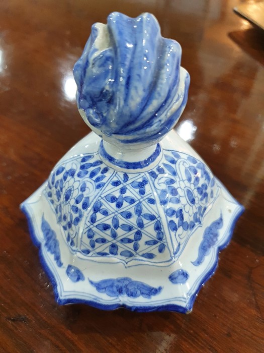 Pair of 18th century Dutch Delft vases with covers of hexagonal baluster form, the domed covers with - Image 41 of 45