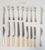 Maya stainless steel Norwegian service of table flatware, all with wedge handles and bone handled