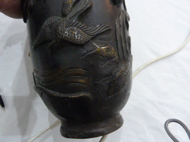 Japanese bronze vase adapted as a lamp base, decorated with birds perched on rockwork amongst - Image 4 of 5