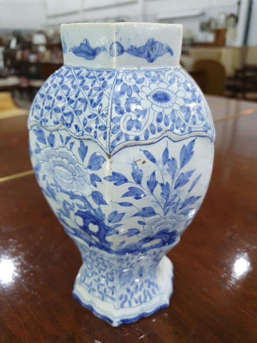 Pair of 18th century Dutch Delft vases with covers of hexagonal baluster form, the domed covers with - Image 14 of 45
