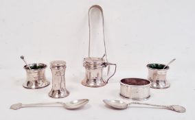 Early 20th century silver four-piece cruet set of plain form, Birmingham 1915, makers CF*F, with