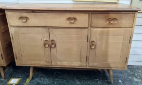 20th century Lucian Ercolani Ercol model 351 sideboard, the elm top above beech body, with