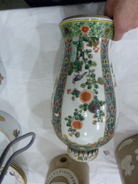 19th century Chinese famille verte inverse baluster-shaped porcelain vase/table lamp, 40cm high - Image 8 of 9