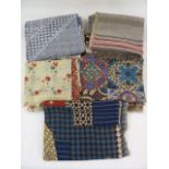 Collection of various woollen scarves (5)