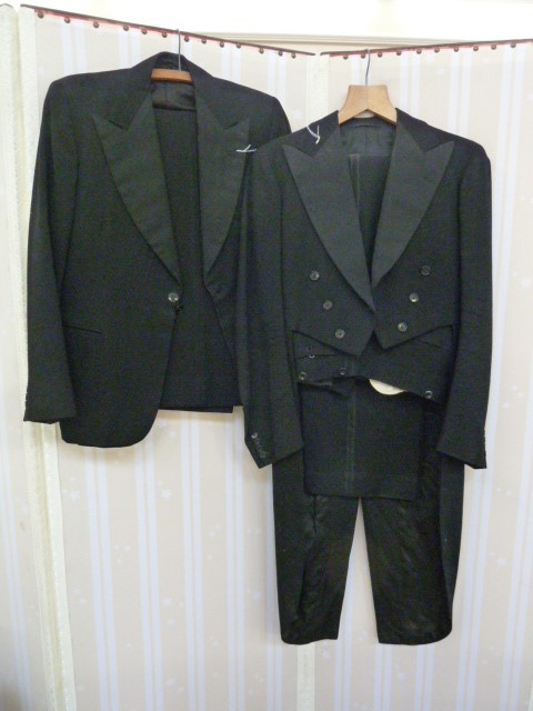 Gentlemen's evening wear to include two tail coats, evening trousers,  three dinner suits (5) - Image 3 of 3