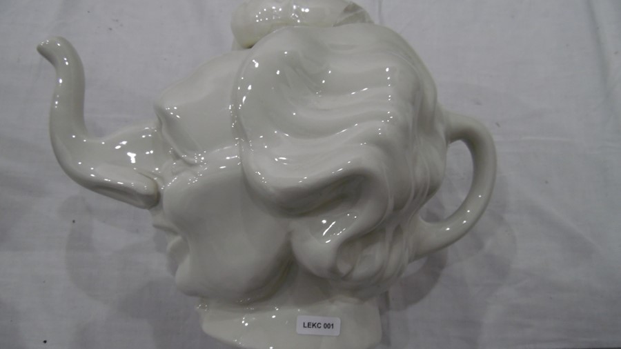 20th century Luck & Flaw 'Spitting Image' novelty teapot modelled as a caricature of Maggie - Image 3 of 7