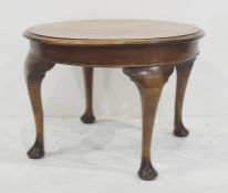 20th century circular coffee table on cabriole legs, 61cm diameter