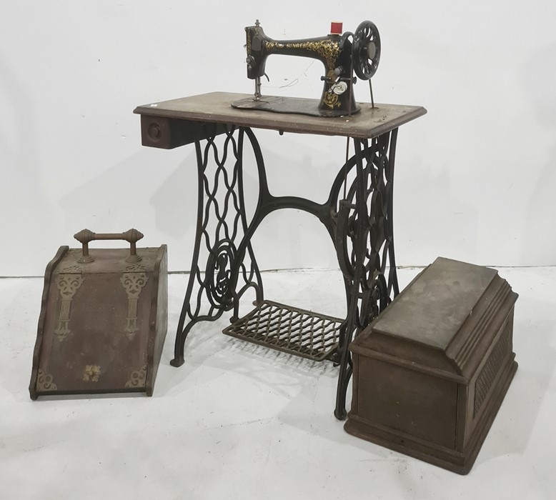 Treadle sewing machine and a coal scuttle (2)