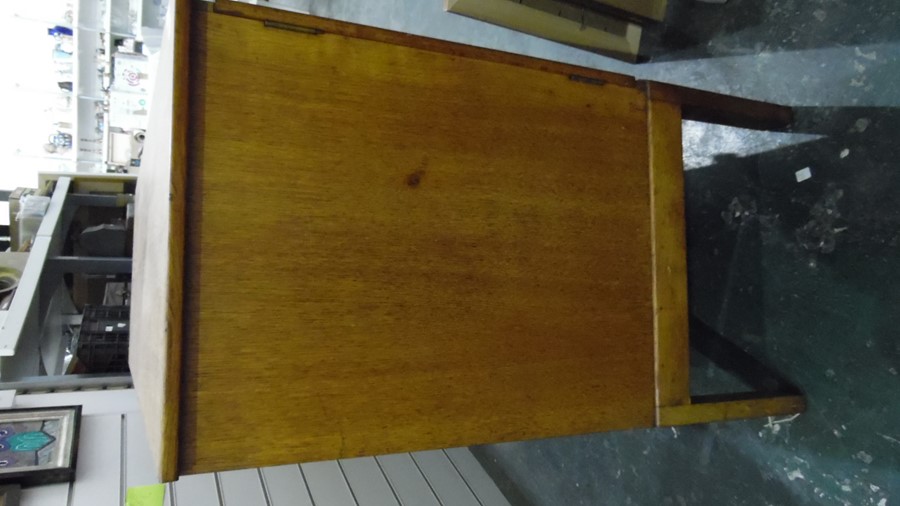 Gordon Russell oak sideboard with four central drawers flanked by cupboard doors, shaped legs, - Image 5 of 14