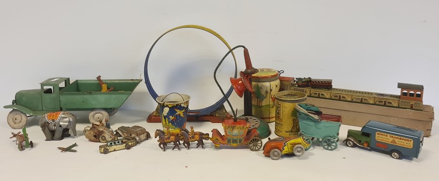 Quantity of tinplate to include green truck, Triang Minic model van, New Spring top, a hold fast - Image 2 of 2