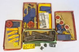 Quantity of Meccano 0 series, boxed, 2A series, boxed, 1A series, boxed and 3A series, boxed, etc (5