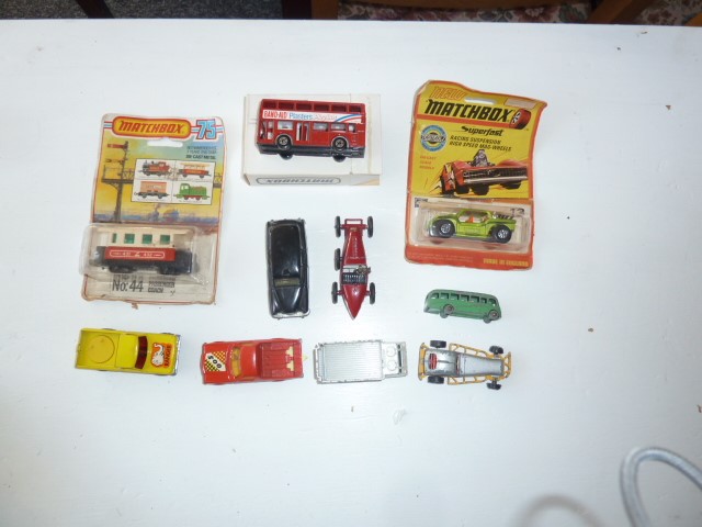 Quantity of Matchbox model vehicles, boxed, Corgi Toys "Ford Cortina Super estate Car No. 491", - Image 4 of 4