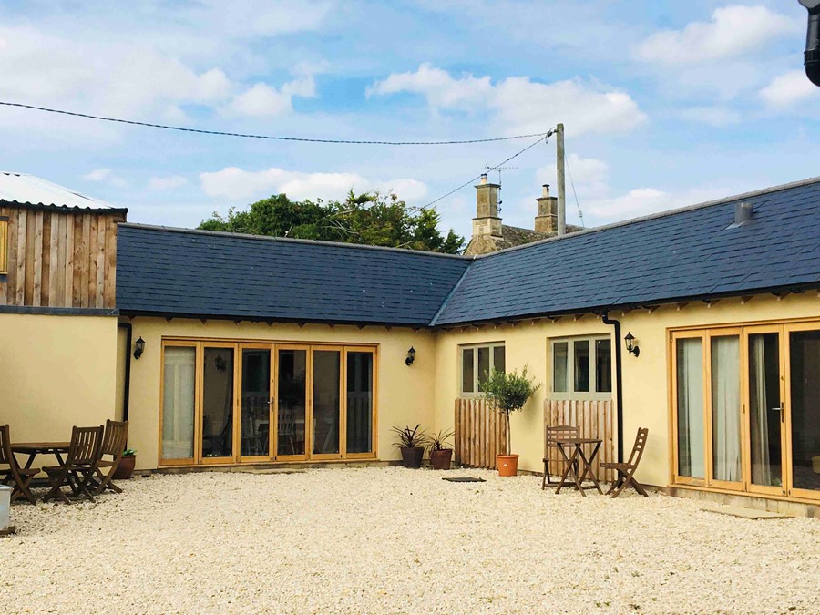 1 Weeks stay in The Piggeries, Cerney Wick