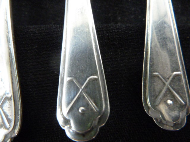 Early 20th century set of six silver teaspoons with golf insignia, Sheffield 1933, Walker & Hall, - Image 2 of 2