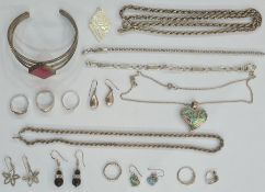 Quantity of silver chains, pendants, silver bracelet, rings and other similar jewellery (1 box)