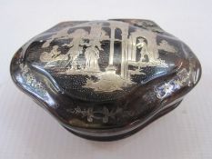 18th century tortoiseshell and silver snuff box of shaped oval form, the cover inlaid with figures