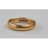 22ct gold wedding ring , 5.3g approx