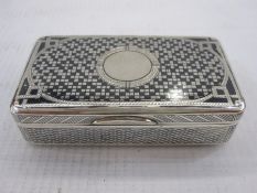 19th century Russian 84 standard silver snuff box, with assay marks for A Skovronsky, Moscow 1896,