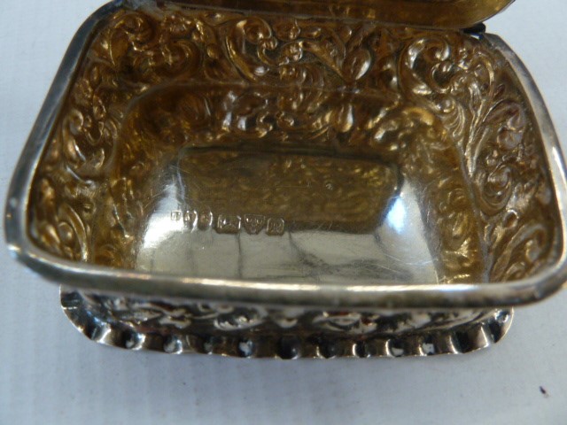 Early 20th century silver snuff box of rococo design, initialled AJ ,Chester 1900, E J Trevitt & - Image 4 of 4