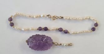 9ct gold, freshwater pearl and amethyst bracelet, similar carved, pearl and amethyst-coloured