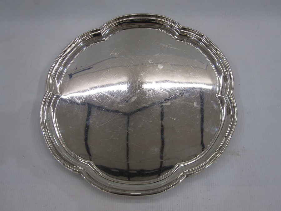 Mid 20th century silver lobed waiter, Birmingham 1967, makers Walker & Hall, 17.8ozt, 26cm diameter