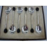 Early 20th century set of six silver teaspoons with coffee bean finials, Birmingham 1929, 1.1ozt