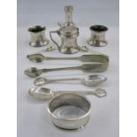 Early 20th century silver four-piece cruet set of plain form, Birmingham 1915, makers CF*F, with