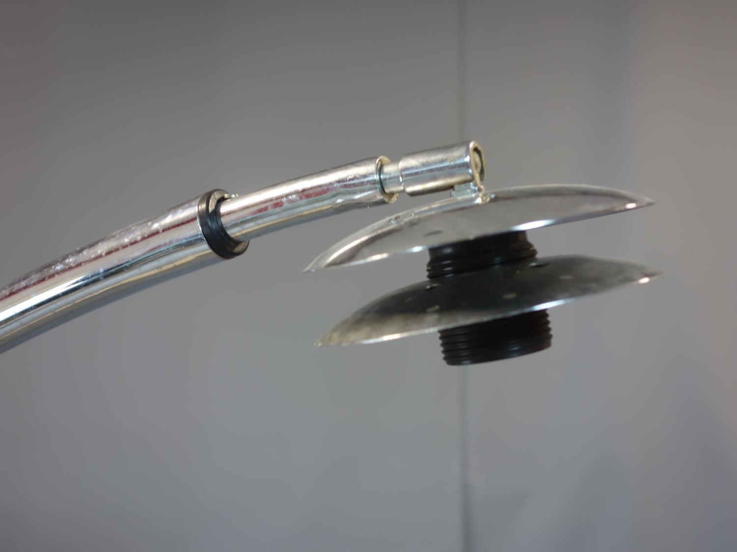 A chrome arch lamp, raised on a marble base, H.172cm - Image 2 of 4