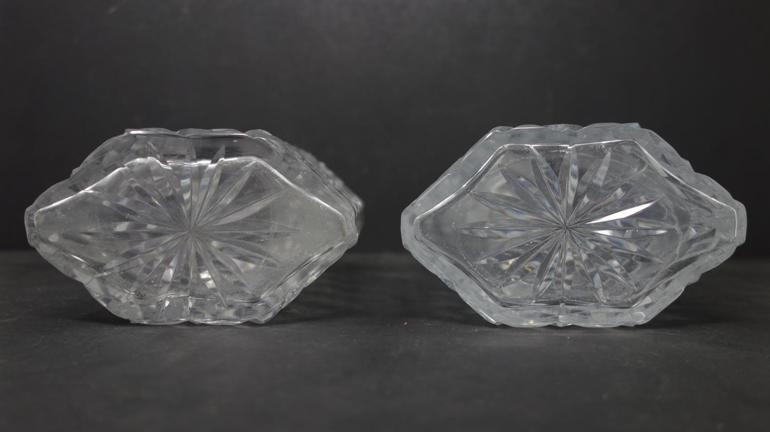 A pair of vintage crystal decanters, one with replaced stopper, H.26.5cm and H.27cm - Image 3 of 4