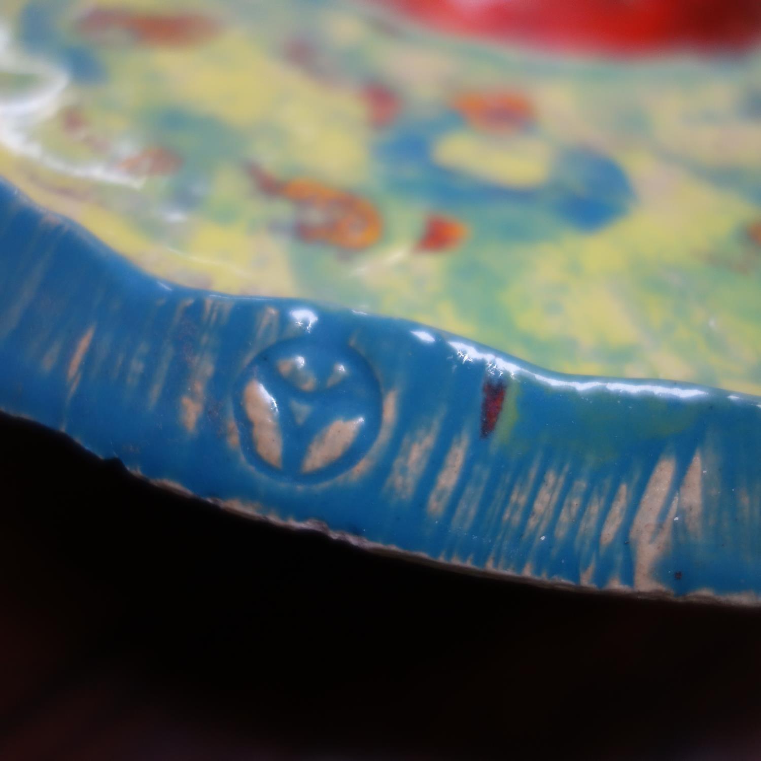 A collection of 10 Studio Art Pottery bowls and dishes of varying size and form (10) - Image 4 of 4