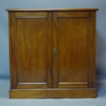 An early 20th century mahogany cabinet, H.91 W.92 D.40cm