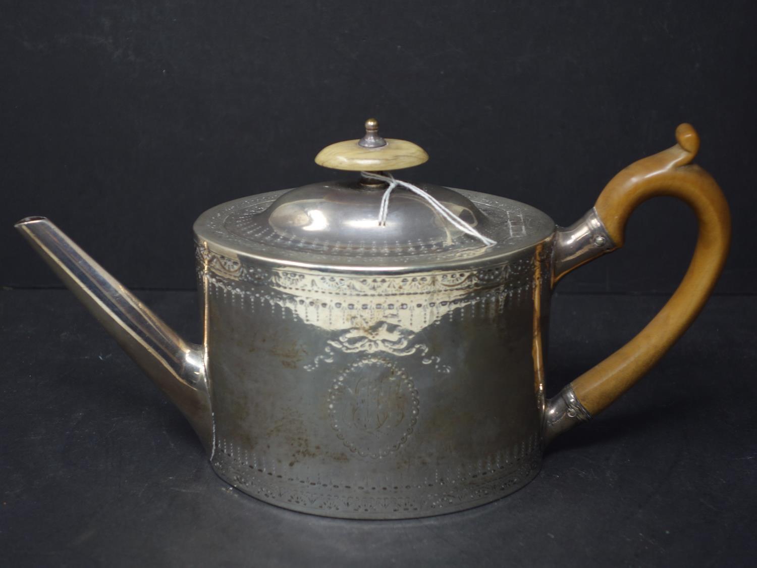 A George III silver tea pot by Charlie Aldrige & Henry Green, dated 1784, 14oz - Image 2 of 5