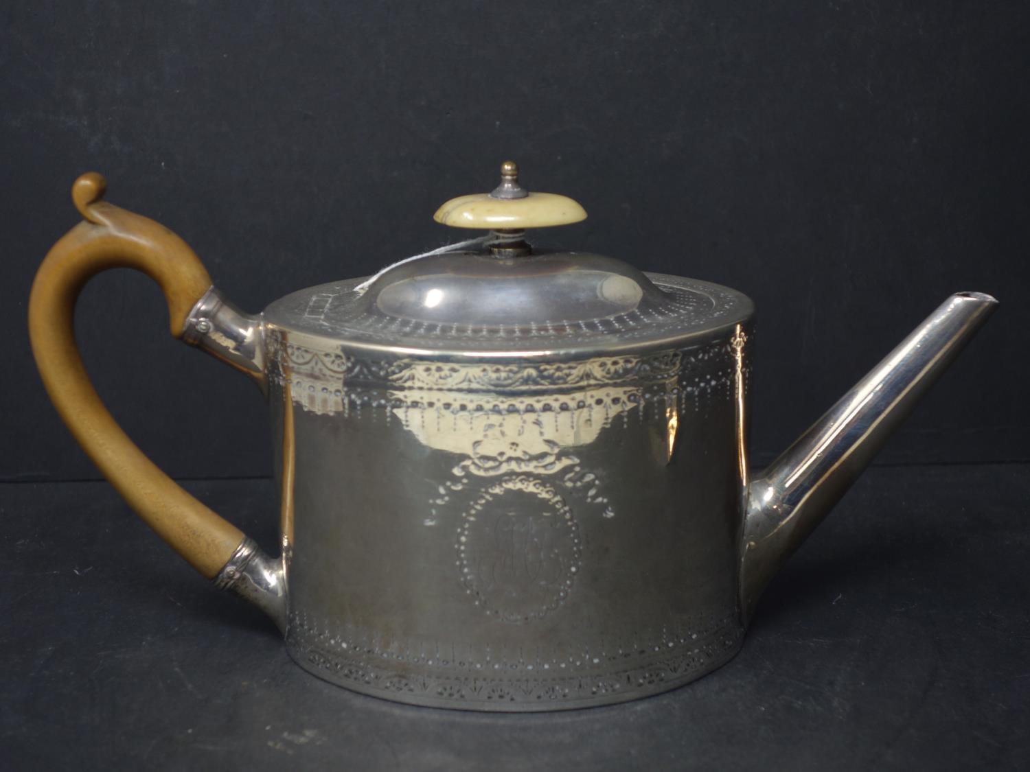 A George III silver tea pot by Charlie Aldrige & Henry Green, dated 1784, 14oz