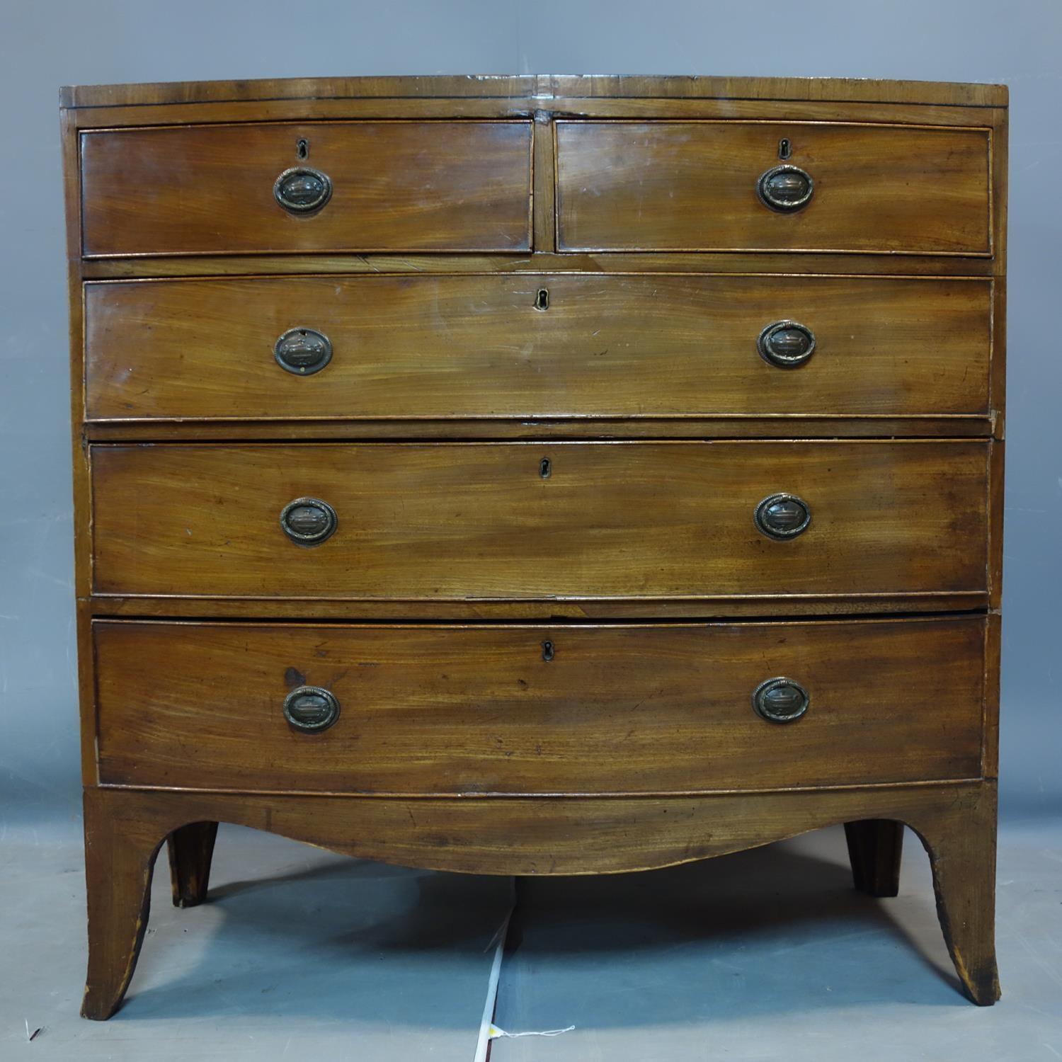 A Regency mahogany bow front chest of drawers, H.103 W.102 D.45cm